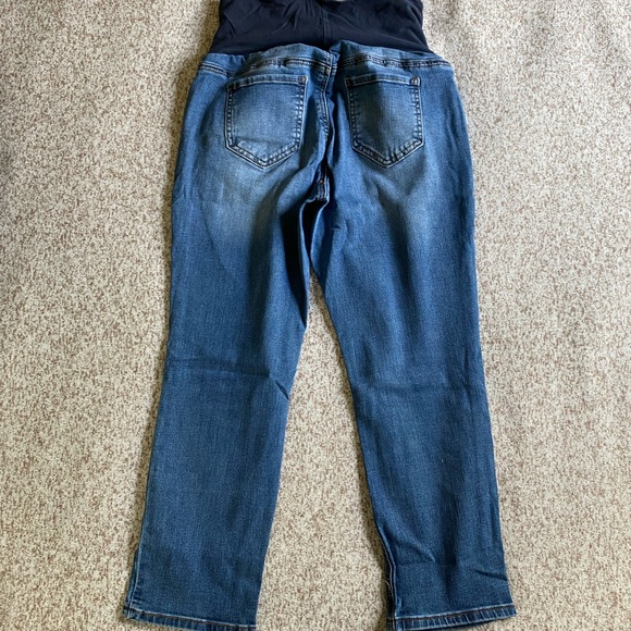 5/$25 Motherhood Maternity Jeans - Picture 4 of 7